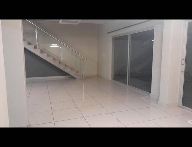 3 BEDROOM TOWNHOUSE FOR SALE IN BENDOR